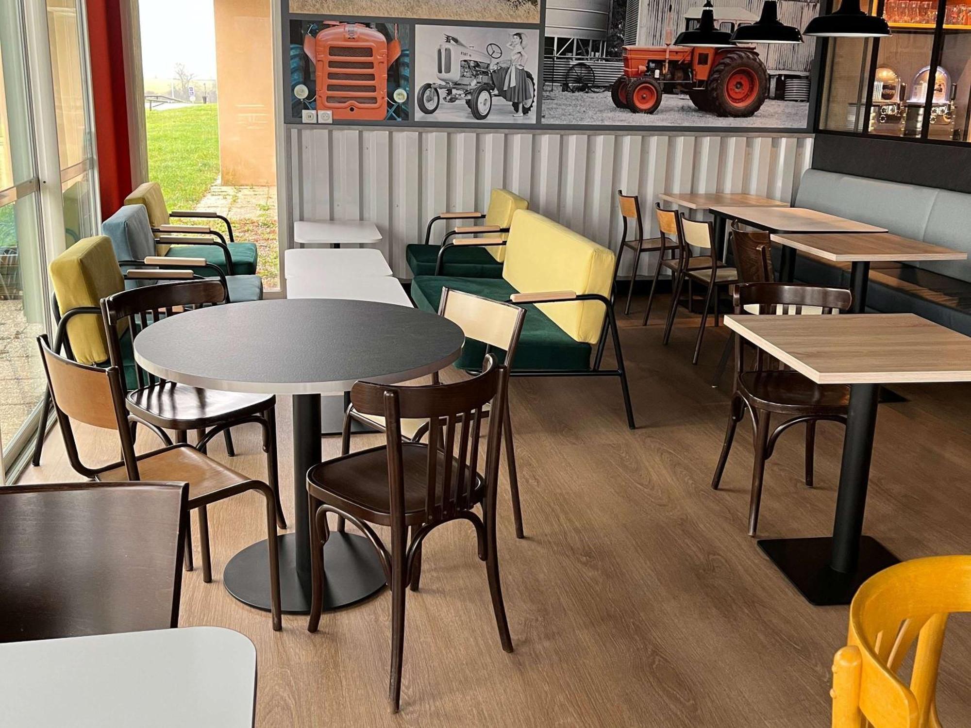 Hotel Ibis Styles Bourbon Lancy Zewnętrze zdjęcie